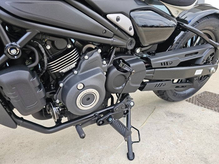 2026 CFMOTO 450 CL-C BOBBER Black