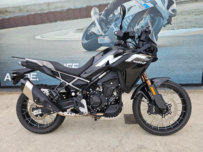 2026 CFMOTO 450 MT Black