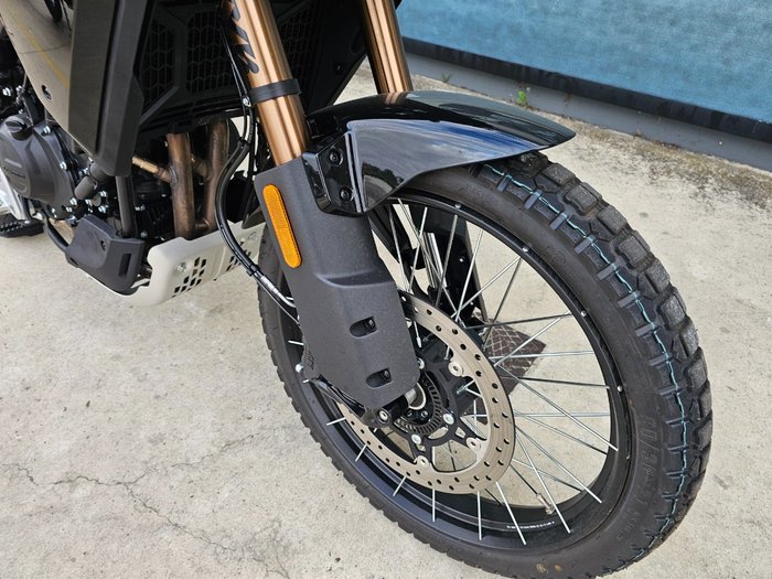 2026 CFMOTO 450 MT Black