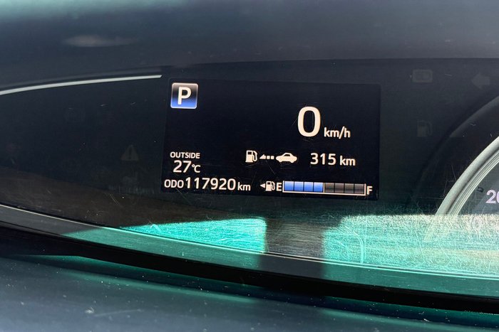 2017 Toyota Tarago GLi