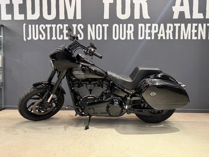 2023 Harley-Davidson Sport Glide 107 (FLSB) Softail Black