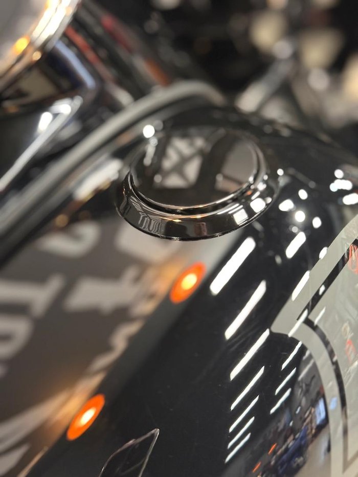 2023 Harley-Davidson Sport Glide 107 (FLSB) Softail Black