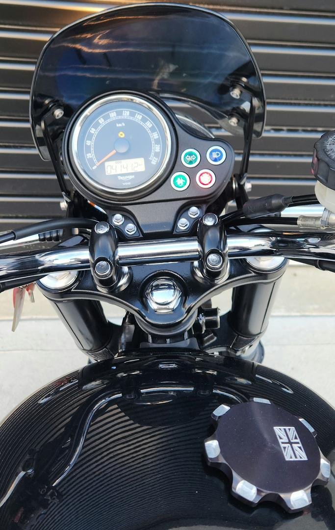 2014 Triumph Bonneville 865 Bonneville Black