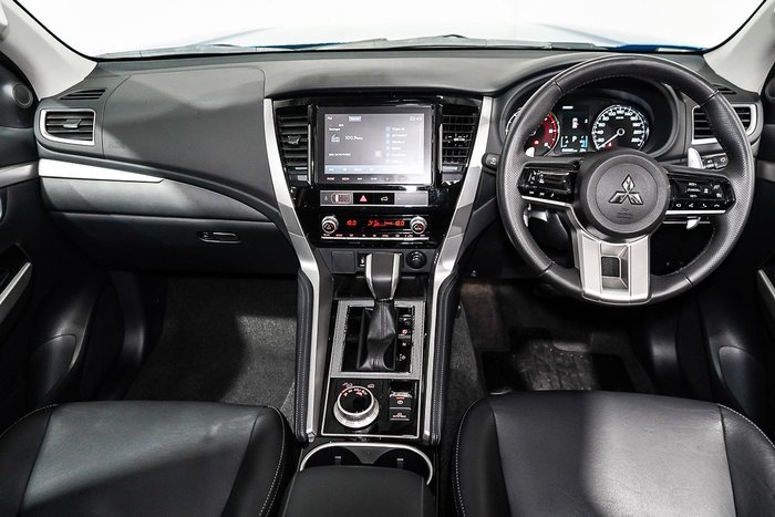 2024 Mitsubishi Pajero Sport GLS