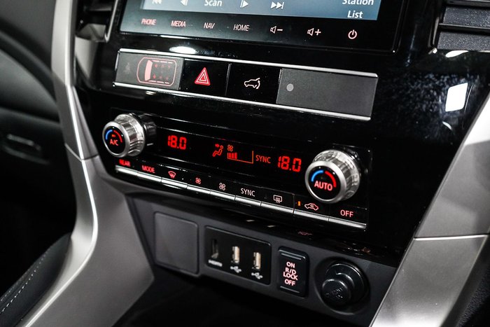 2024 Mitsubishi Pajero Sport GLS