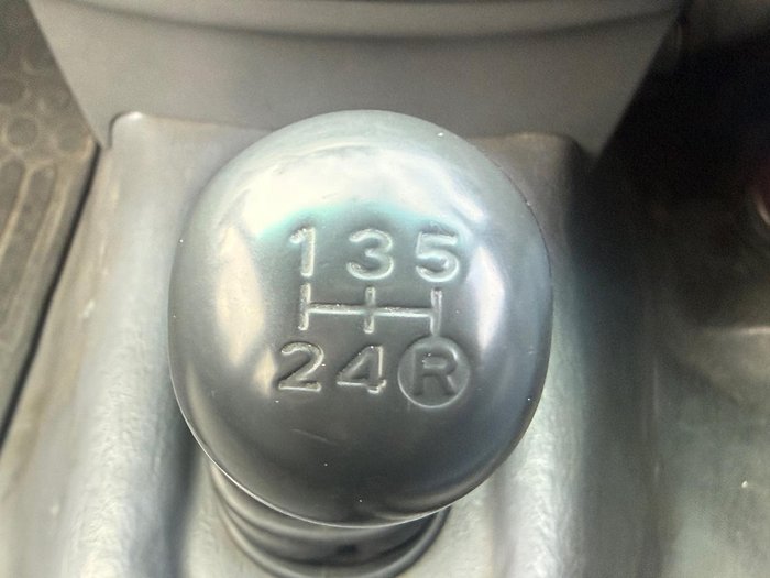 2011 Toyota Hilux Workmate TGN16R MY10 4x2 Glacier White