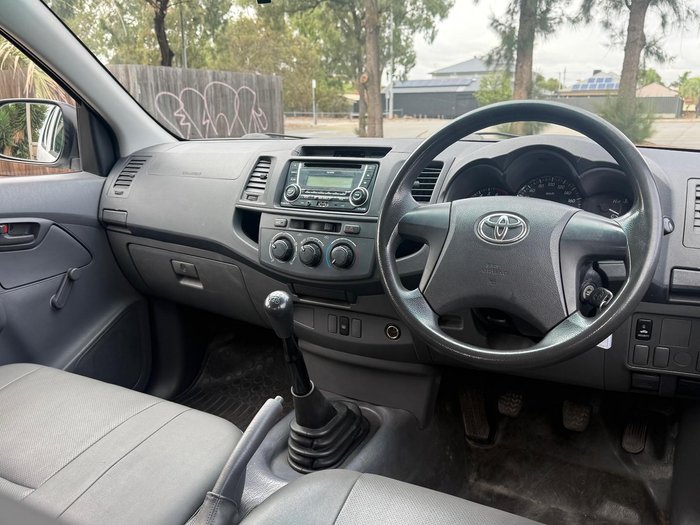 2011 Toyota Hilux Workmate TGN16R MY10 4x2 Glacier White