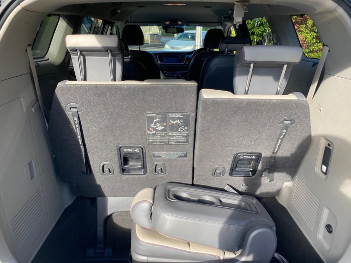 2015 Kia Carnival Platinum YP MY15 Aurora Black