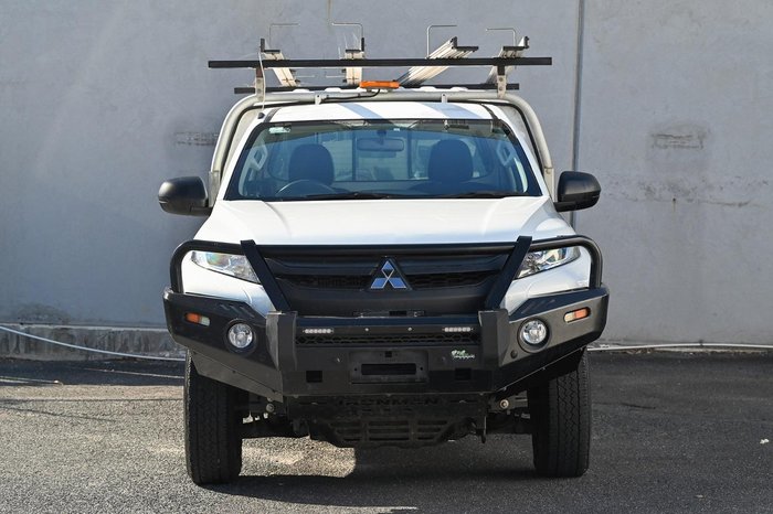 2019 Mitsubishi Triton GLX MR MY19 4x2 White
