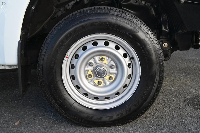 2019 Mitsubishi Triton GLX MR MY19 4x2 White