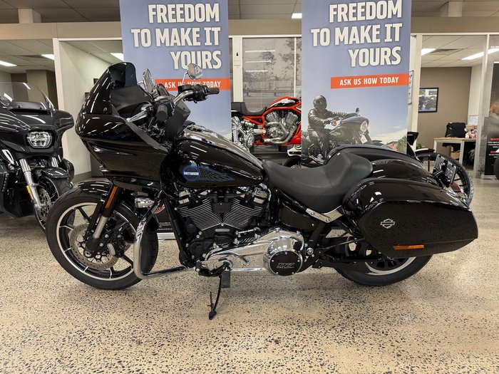 2025 Harley-Davidson Low Rider ST 117 (FXLRST) Softail Black