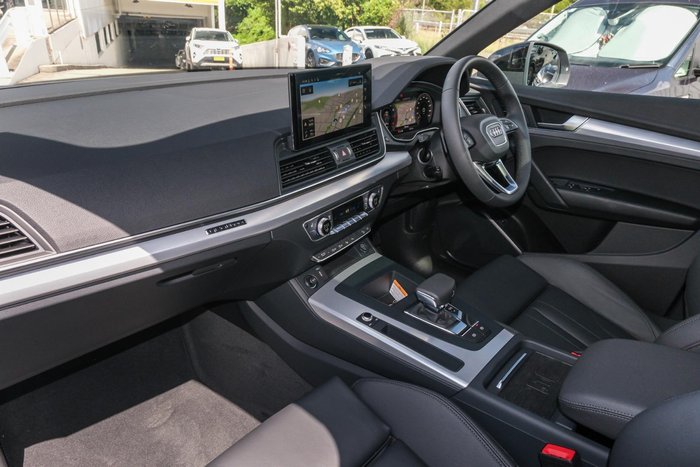 2023 Audi Q5 45 TFSI Sport