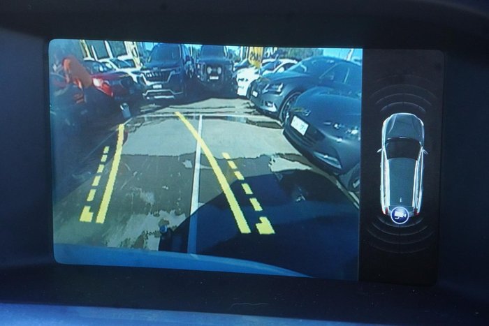 2015 Volvo V60 T5 R-Design