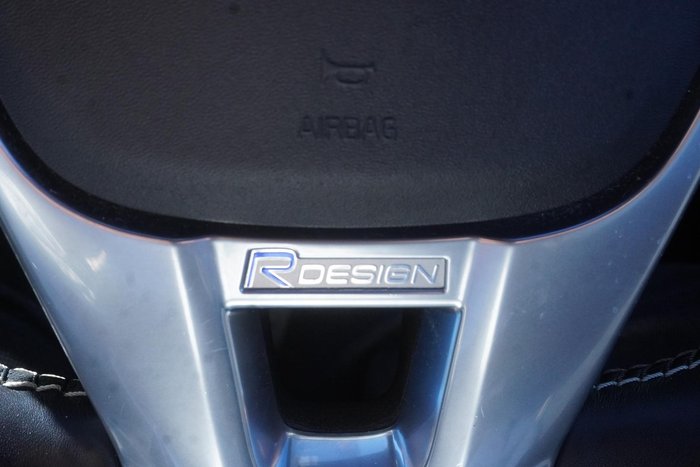 2015 Volvo V60 T5 R-Design