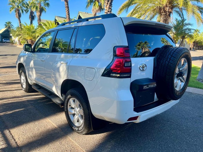 2022 Toyota Landcruiser Prado GXL