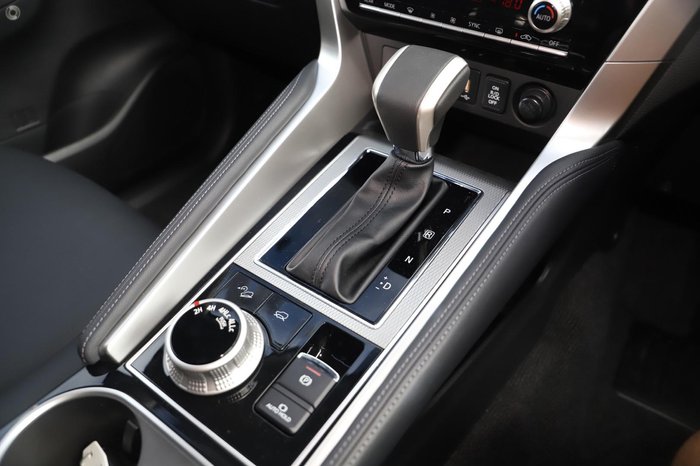 2022 Mitsubishi Pajero Sport GLS