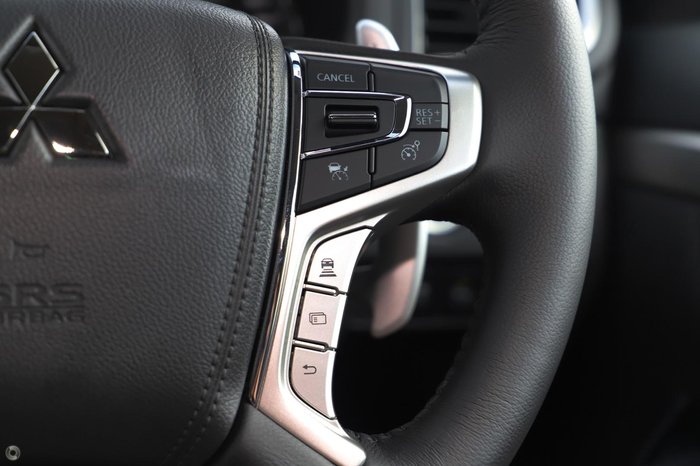 2022 Mitsubishi Pajero Sport GLS