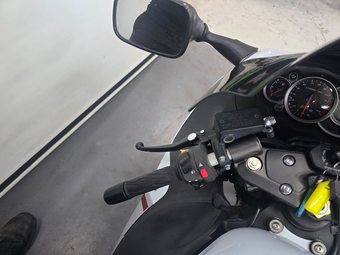 2015 Suzuki GSX1300RA (HAYABUSA) White