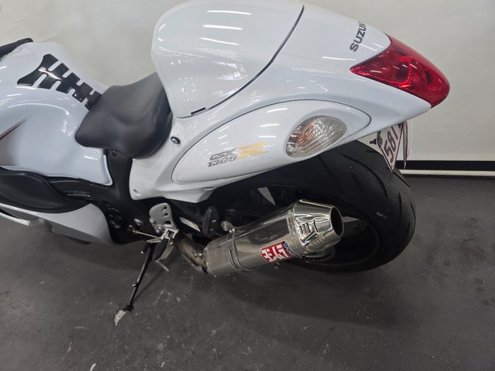 2015 Suzuki GSX1300RA (HAYABUSA) White