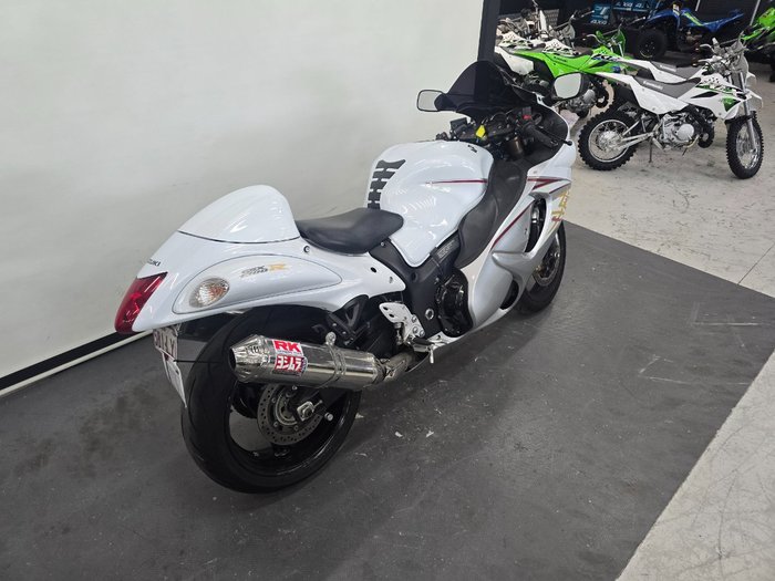 2015 Suzuki GSX1300RA (HAYABUSA) White