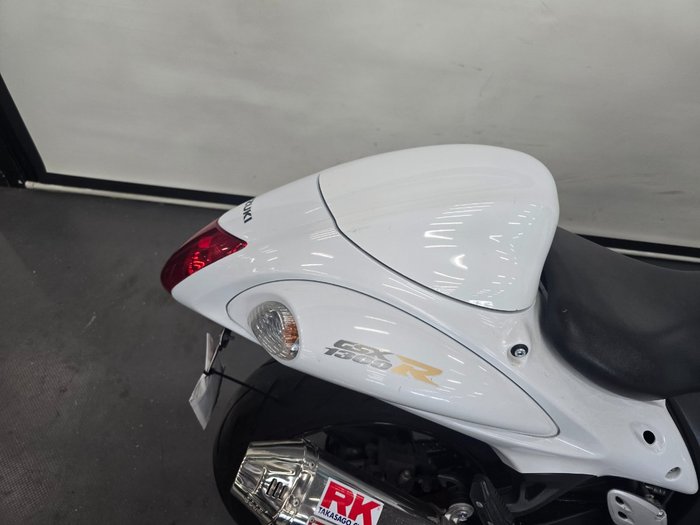 2015 Suzuki GSX1300RA (HAYABUSA) White