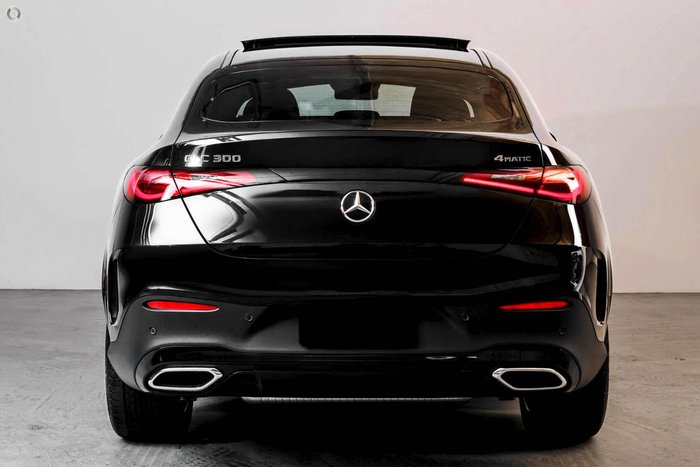 2025 Mercedes-Benz GLC-Class GLC300