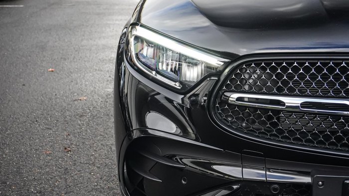 2025 Mercedes-Benz GLC-Class