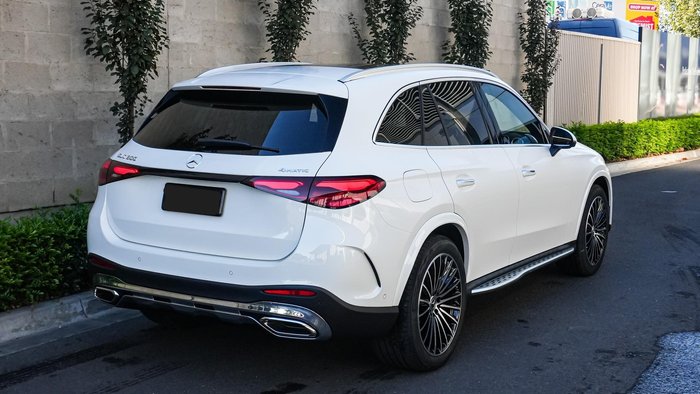 2025 Mercedes-Benz GLC-Class