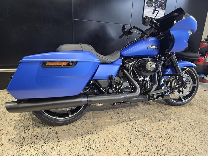 Harley-Davidson Road Glide 117 (FLTRX) Touring