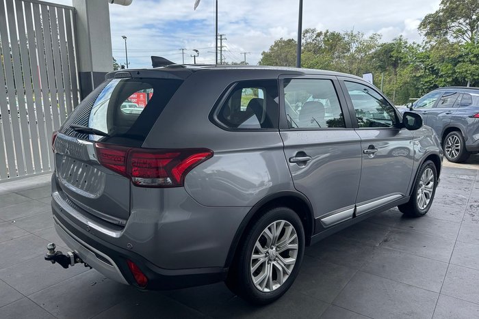 2021 Mitsubishi Outlander ES