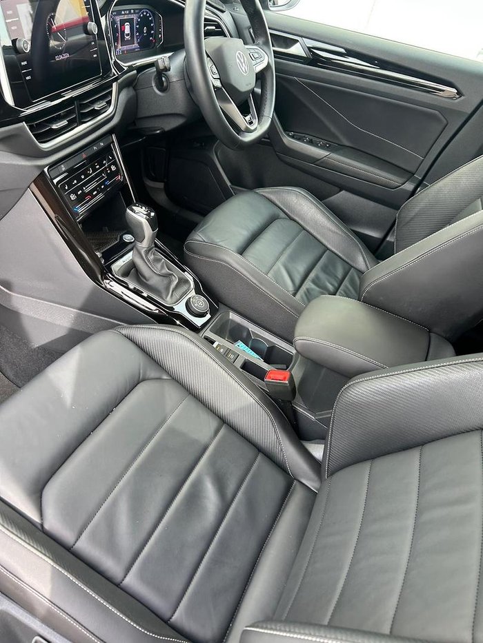 2024 Volkswagen T-Roc 140TSI R-Line