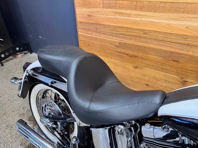 2005 HARLEY-DAVIDSON FLSTNI SOFTAIL DELUXE