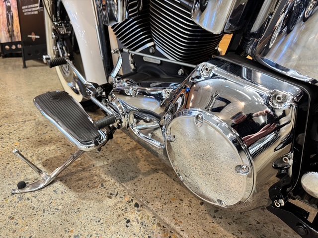 2005 HARLEY-DAVIDSON FLSTNI SOFTAIL DELUXE