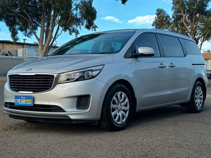 2017 Kia Carnival S