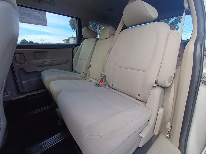 2017 Kia Carnival S