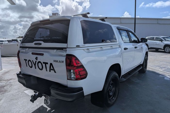 2020 Toyota Hilux SR