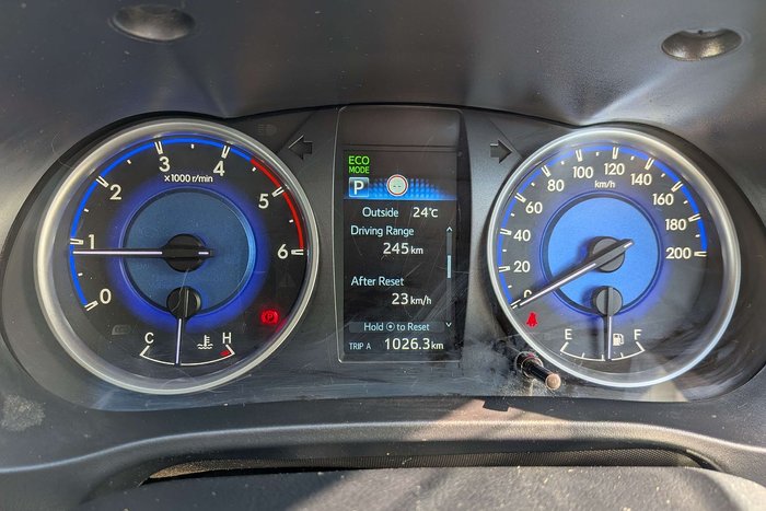 2020 Toyota Hilux SR