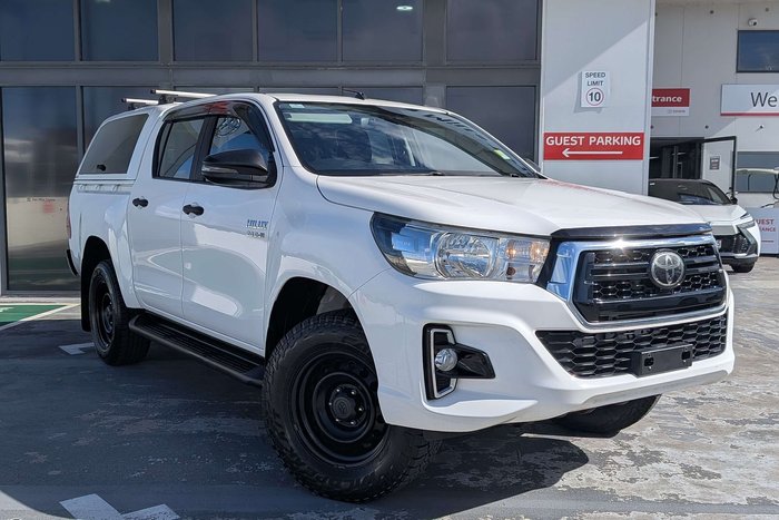 2020 Toyota Hilux SR