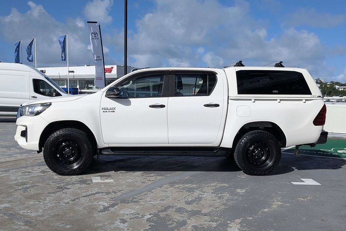 2020 Toyota Hilux SR
