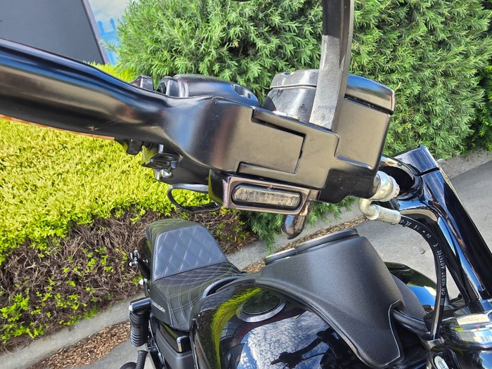 2017 HARLEY-DAVIDSON FXDLS LOW RIDER S Black