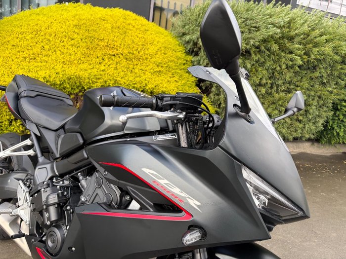 2025 Honda CBR650RAC Black