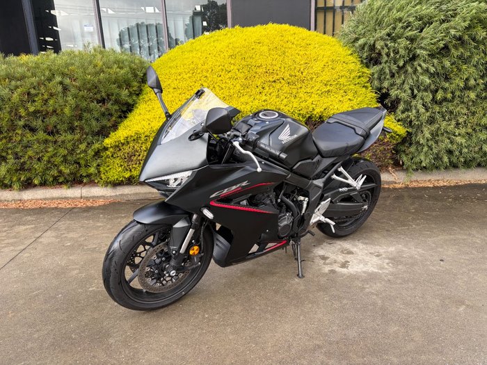 2025 Honda CBR650RAC Black