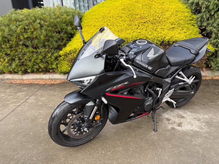2025 Honda CBR650RAC Black