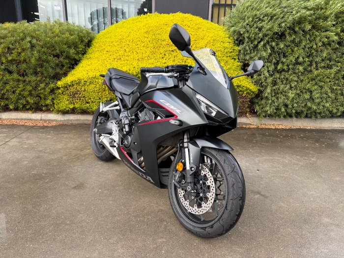 2025 Honda CBR650RAC Black
