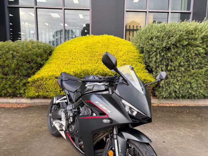 2025 Honda CBR650RAC Black