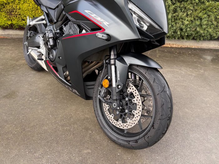 2025 Honda CBR650RAC Black