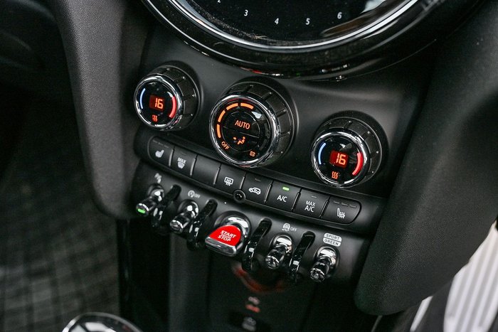 2023 MINI Hatch John Cooper Works Classic