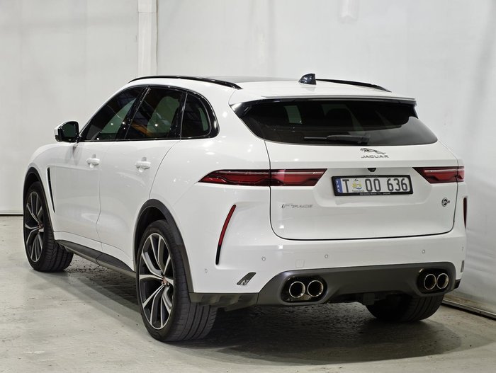 2021 Jaguar F-PACE SVR