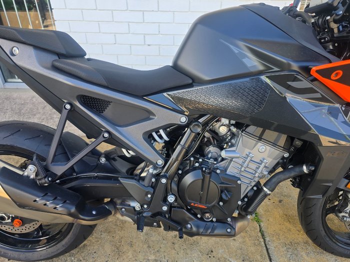 2024 Ktm 990 DUKE GREY