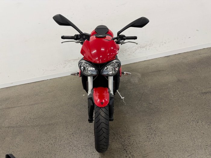 2017 Triumph STREET TRIPLE S 660 LAMS Red